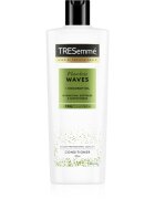 TRESemmé Flawless Waves hidratáló kondicionáló a hullámos és göndör hajra 400 ml