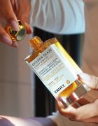 Truly Golden Glaze hidratáló testápoló olaj élénkítő hatással 90 ml