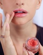 Venira Lip Scrub peeling Melon 15 ml