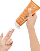 Vichy Capital Soleil Gentle Milk védő tej gyermekeknek arcra és testre SPF 50 300 ml