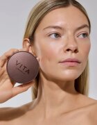Vita Liberata Trystal™ Minerals bronzosító önbarnító hatással árnyalat Sun Light 6 g