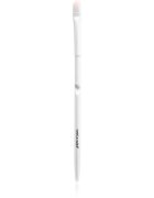 Wet n Wild Essential Small Concealer Brush korrektor ecset kicsi 1 db