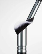 ZOEVA 118 Fluid Touch & Blend alapozó és korrektor ecset 1 db