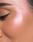 ZOEVA Velvet Love Liquid Highlighting Blush folyékony arcpirosító az élénk bőrért árnyalat Pink Nectar 13 ml