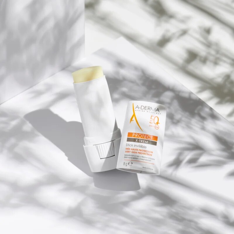 A-Derma Protect X-Trem Invisible Stick védő stift érzékeny területekre SPF 50+ 8 g