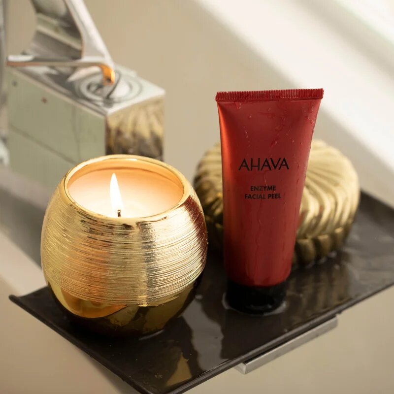 Ahava Apple of Sodom enzimatikus peeling az élénk és kisimított arcbőrért 100 ml