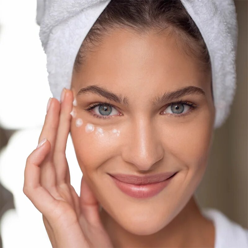 Ahava Beauty Before Age luxus krém szemre és szemhéjra a duzzanatokra és a sötét karikákra 15 ml