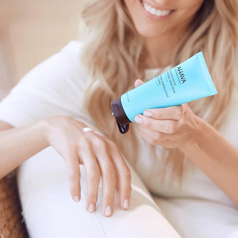 Ahava Dead Sea Water Sea Kissed krém ásványi anyagokkal kézre 100 ml