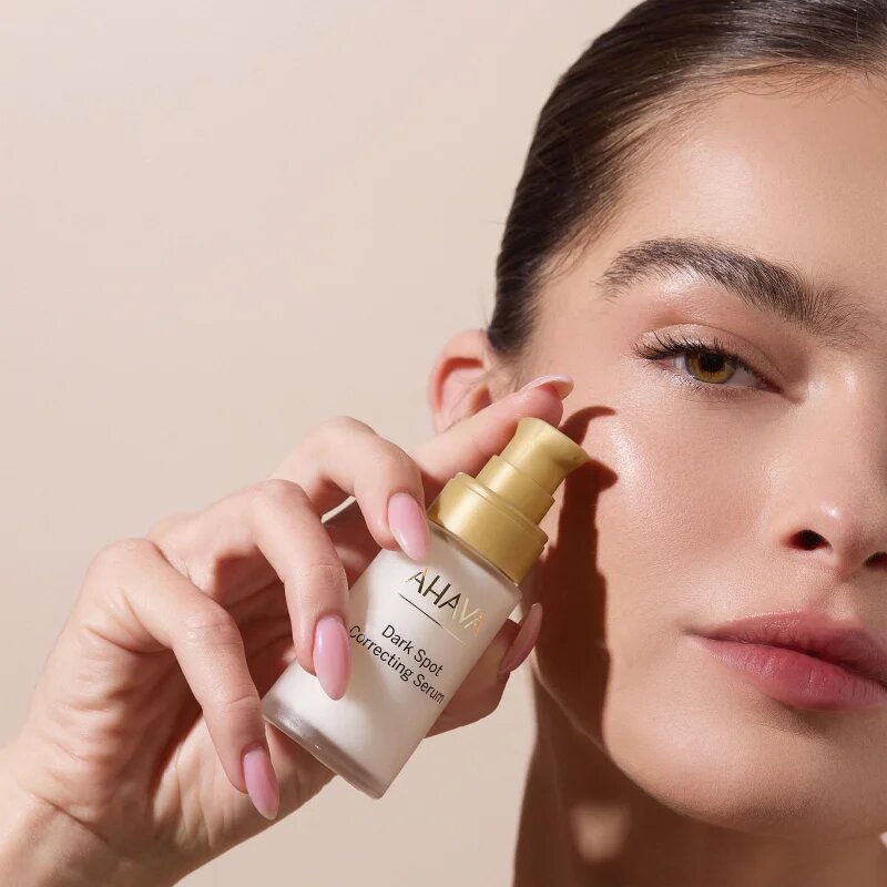Ahava Even Tone élénkítő szérum a pigment foltok ellen 30 ml