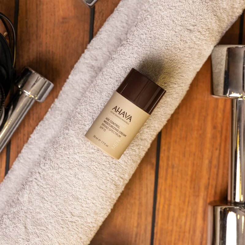 Ahava Time To Energize Men hidratáló fiatalító krém SPF 15 50 ml