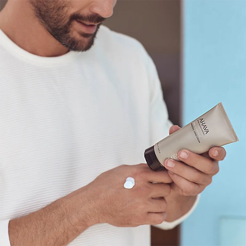 Ahava Time To Energize Men krém ásványi anyagokkal kézre 100 ml