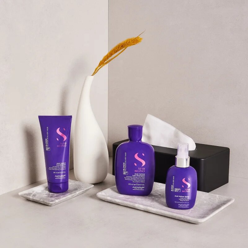 Alfaparf Milano Semi di Lino Blonde spray a sárga tónus ellen a szőke és melírozott hajra 125 ml