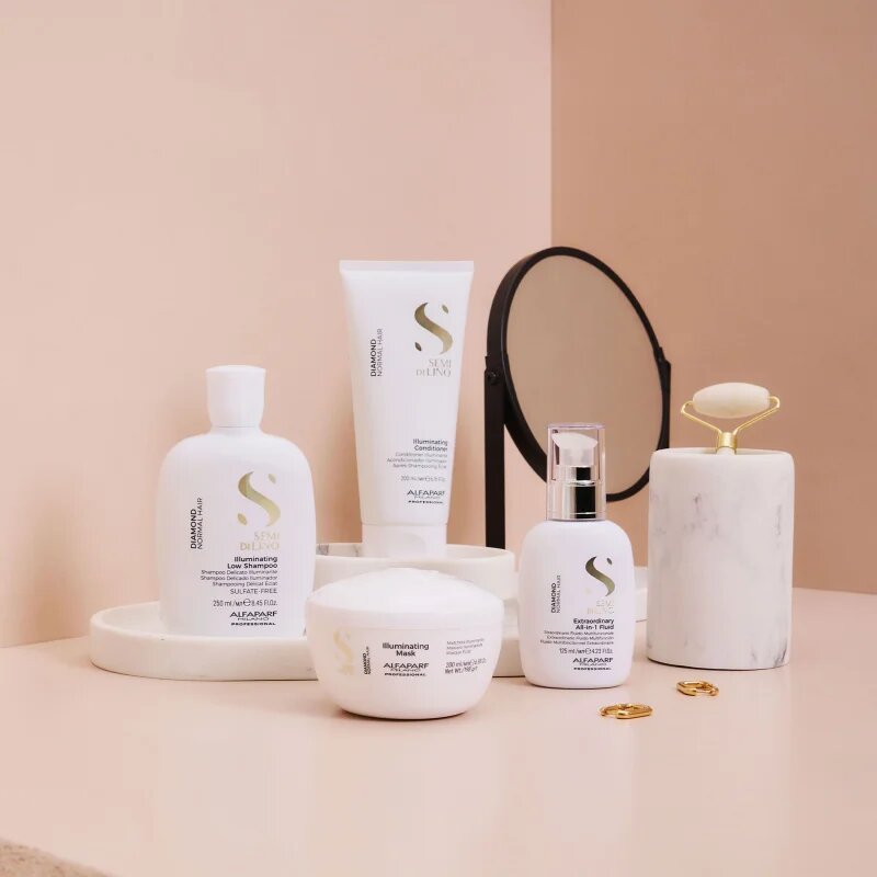 Alfaparf Milano Semi di Lino Diamond Illuminating élénkítő kondicionáló a fényes hajért és a könnyű fésülésért 200 ml