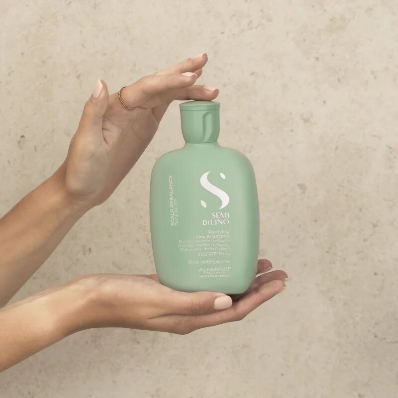 Alfaparf Milano Semi Di Lino Scalp Rebalance finom állagú tisztító sampon korpásodás ellen 250 ml