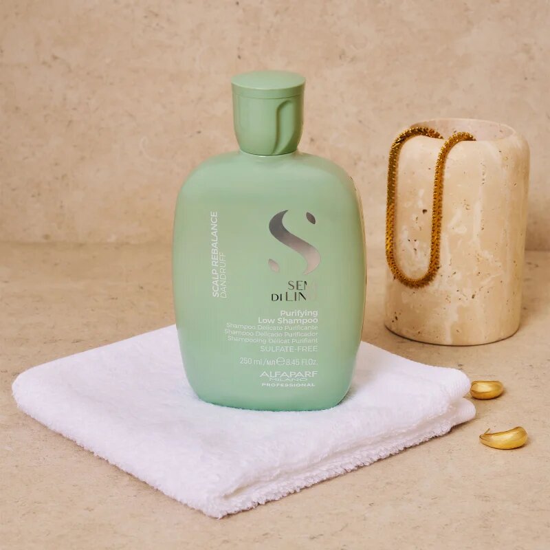 Alfaparf Milano Semi Di Lino Scalp Rebalance finom állagú tisztító sampon korpásodás ellen 250 ml