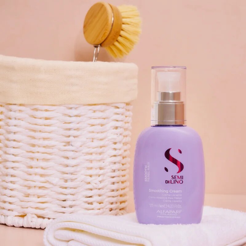 Alfaparf Milano Semi di Lino Smooth kisimító tej a rakoncátlan és töredezett hajra 125 ml