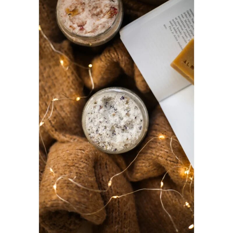 Almara Soap Bath Salt relaxáló fürdősó illattal Rose Garden 450 g