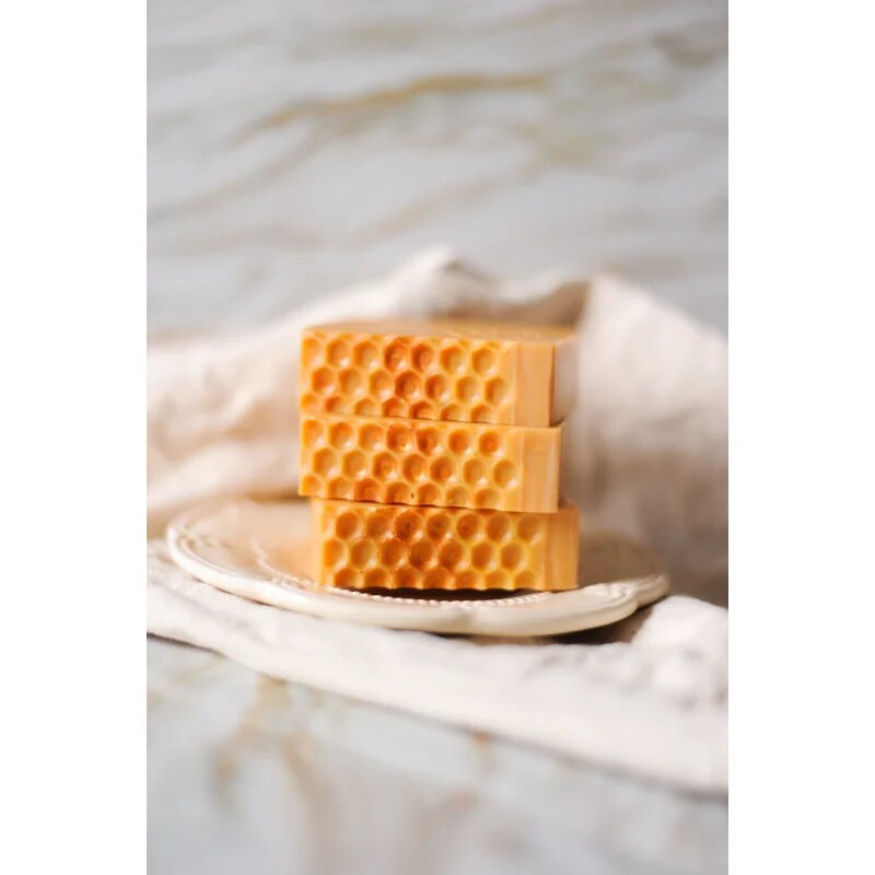 Almara Soap Fancy Honey Flower kézműves szappan 100 g
