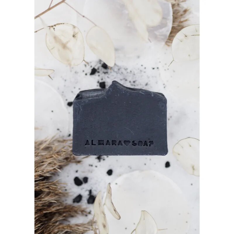 Almara Soap Natural Black As My Soul természetes szilárd szappan zsíros és problémás bőrre 90 g