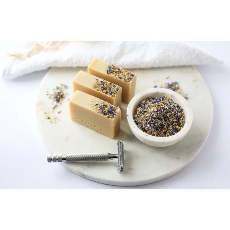 Almara Soap Natural Shave It All természetes szilárd szappan borotválkozáshoz 90 g