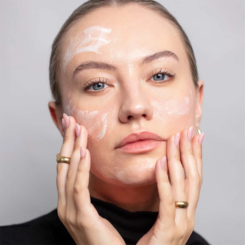 Antipodes Grace Gentle Cream Cleanser & Makeup Remover arclemosó és tisztító krém 120 ml