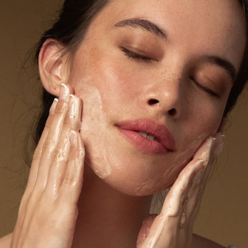 Antipodes Juliet Anti-Blemish Gel Cleanser tisztító gél a bőr tökéletlenségei ellen 200 ml