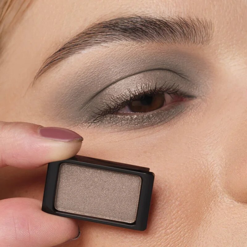 Artdeco Eyeshadow Pearl szemhéjpúder utántöltő gyöngyházfényű árnyalat 17 Pearly Misty Wood 0.8 g