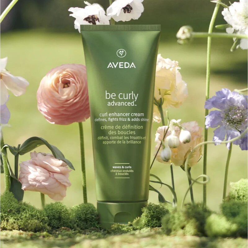 Aveda Be Curly Advanced™ Curl Enhancer Cream formázó krém a hullámok kiemelésére 200 ml