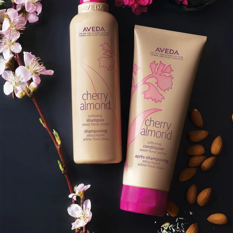 Aveda Cherry Almond Softening Conditioner mélyen tápláló kondicionáló a fénylő és selymes hajért 1000 ml