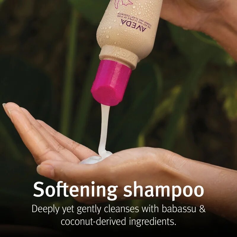 Aveda Cherry Almond Softening Shampoo tápláló sampon a fénylő és selymes hajért 1000 ml
