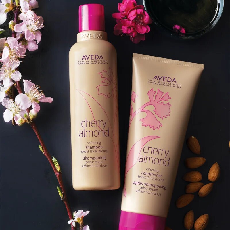 Aveda Cherry Almond Softening Shampoo tápláló sampon a fénylő és selymes hajért 1000 ml