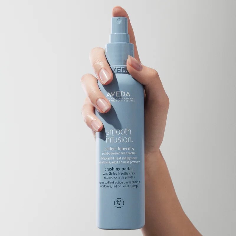 Aveda Smooth Infusion™ Perfect Blow Dry hajkisimító spray hajszárításhoz töredezés ellen 50 ml