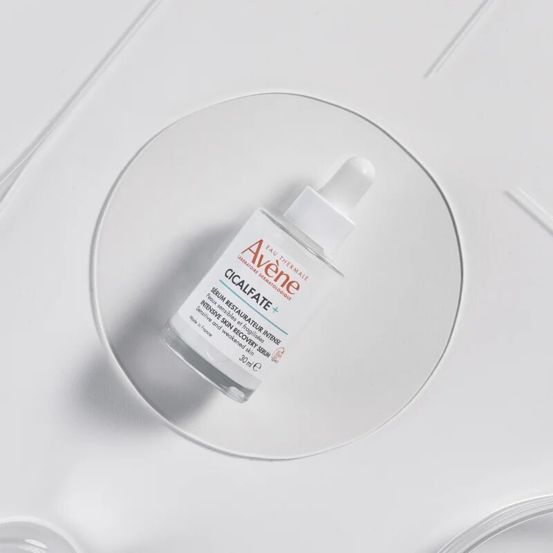 Avène Cicalfate+ Intensive Skin Recovery Serum intenzív szérum a bőrréteg megújítására 30 ml