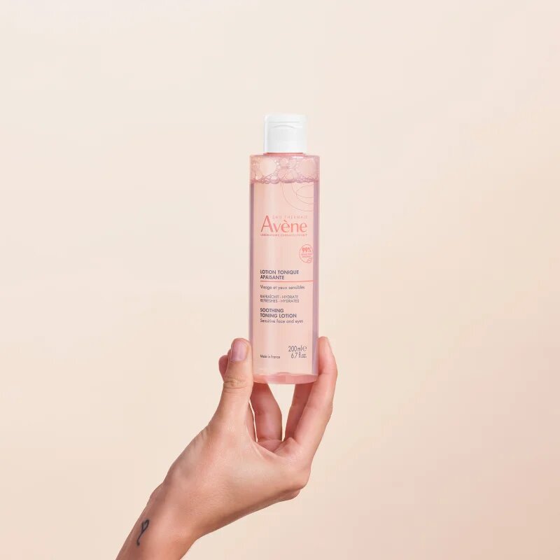 Avène Soothing Toning Lotion nyugtató tonikum az érzékeny arcbőrre és szemekre 200 ml