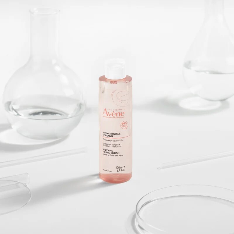 Avène Soothing Toning Lotion nyugtató tonikum az érzékeny arcbőrre és szemekre 200 ml