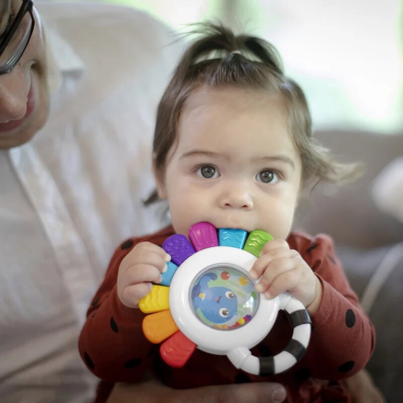 Baby Einstein Outstanding Opus Rattle & Teether Sensory Toy rágóka csörgővel 1 db