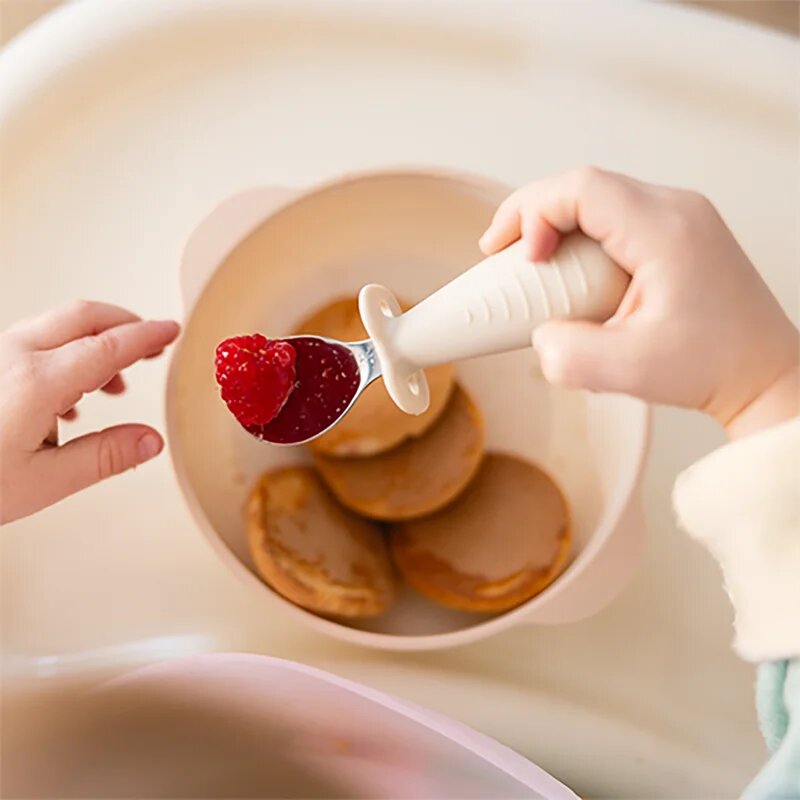 BabyOno Be Active Stainless Steel Spoon and Fork étkészlet gyermekeknek Beige 12m+ 2 db