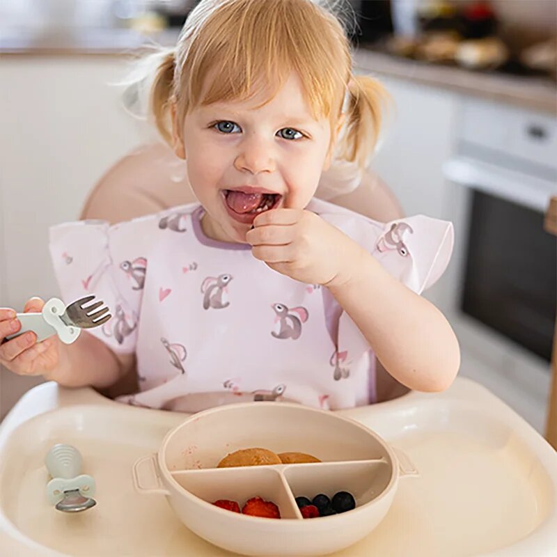 BabyOno Be Active Stainless Steel Spoon and Fork étkészlet gyermekeknek Beige 12m+ 2 db