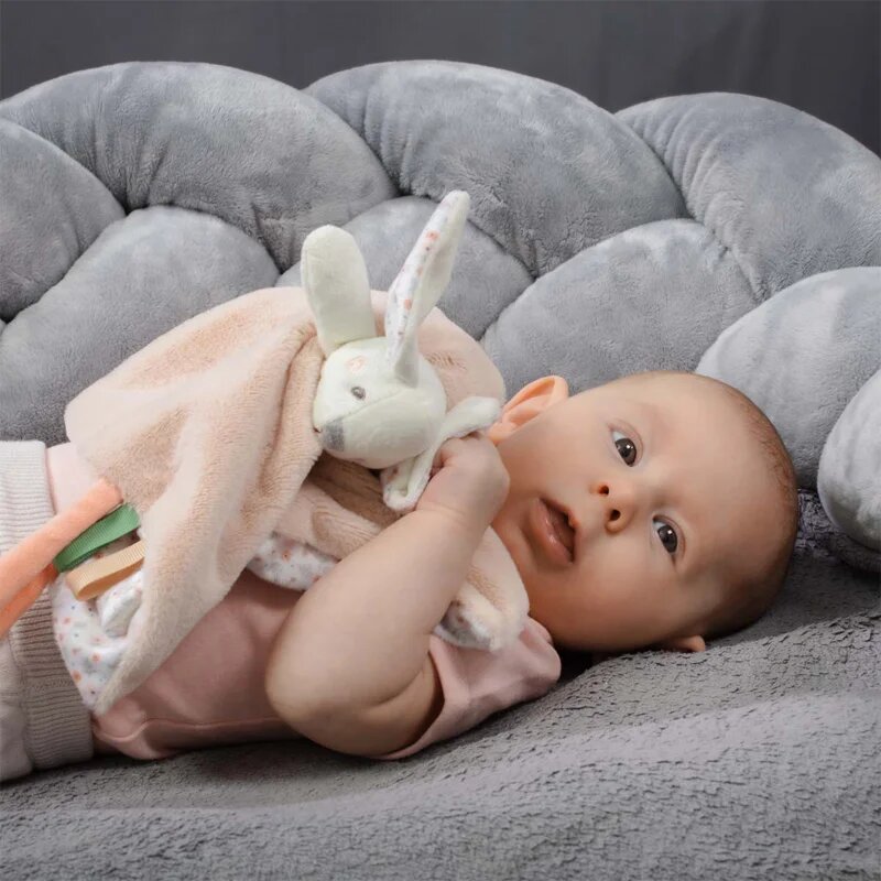 BabyOno Have Fun Baby Bunny alvóka csörgővel 1 db