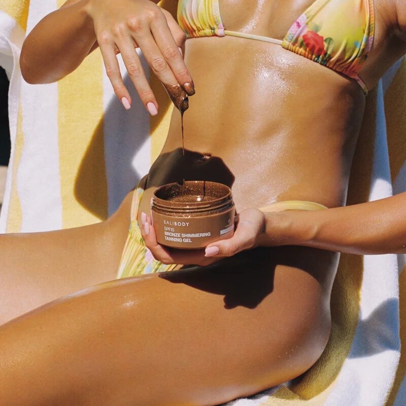 Bali Body Shimmering Tanning Gel napozógél SPF 15 150 g