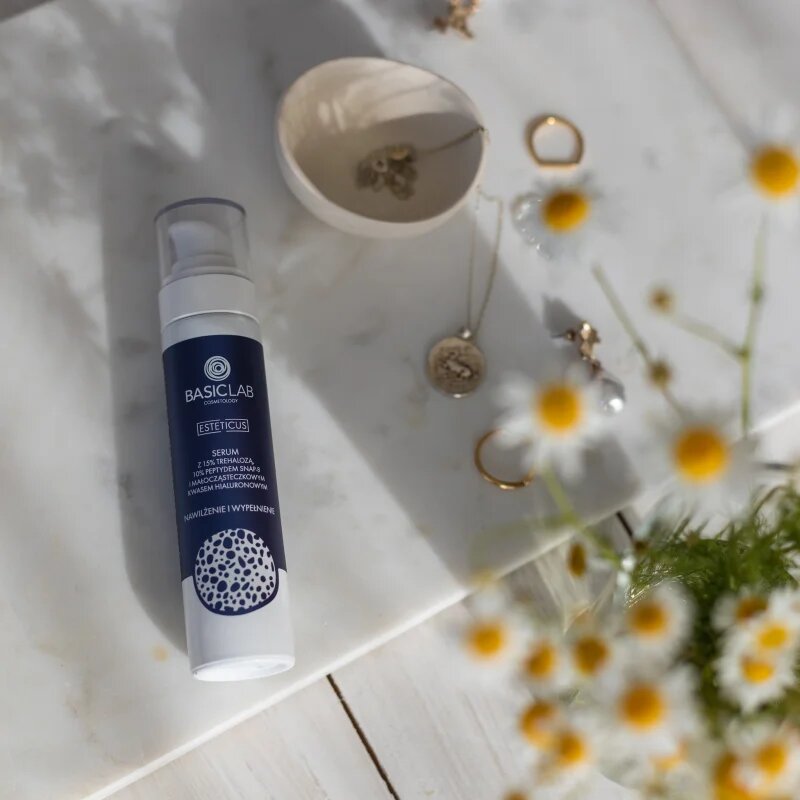 BasicLab Cosmetology Esteticus feszesítő szérum hidratáló hatással 50 ml
