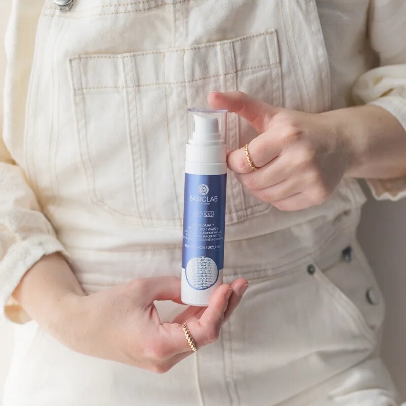 BasicLab Cosmetology Esteticus zselés emulzió hidratáló hatással 50 ml