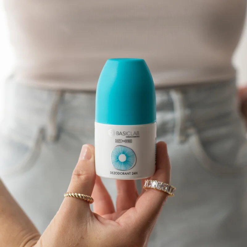 BasicLab Dermocosmetics Anti-Perspiris golyós dezodor 24 órás védelem 60 ml