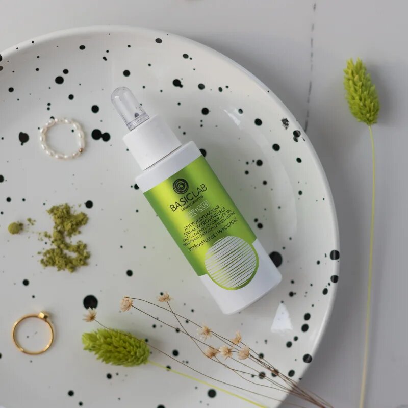 BasicLab Dermocosmetics Esteticus élénkítő szérum antioxidáns hatású 15% Vitamin C 30 ml
