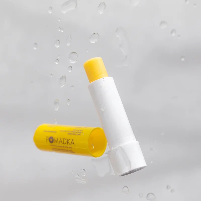 BasicLab Dermocosmetics Famillias hidratáló ajakbalzsam 4 g