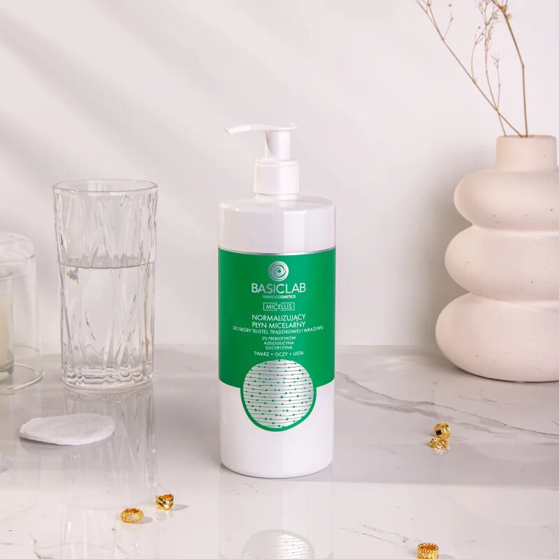 BasicLab Dermocosmetics Micellis micellás víz kombinált és zsíros bőrre adagolóval 500 ml