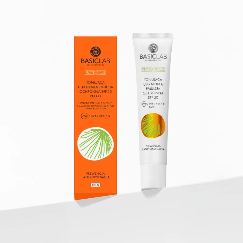 BasicLab Dermocosmetics Protecticus színezett ultrakönnyed fluid kombinált és zsíros bőrre SPF 50+ 40 ml