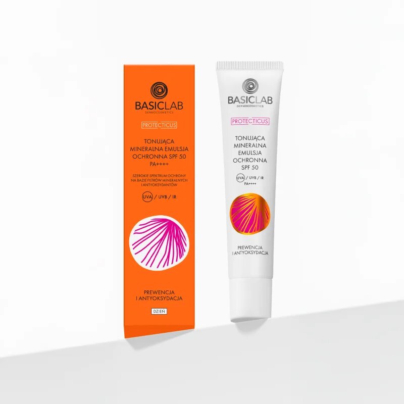 BasicLab Dermocosmetics Protecticus védő emulzió az érzékeny és kipirosodásra hajlamos bőrre SPF 50+ 40 ml