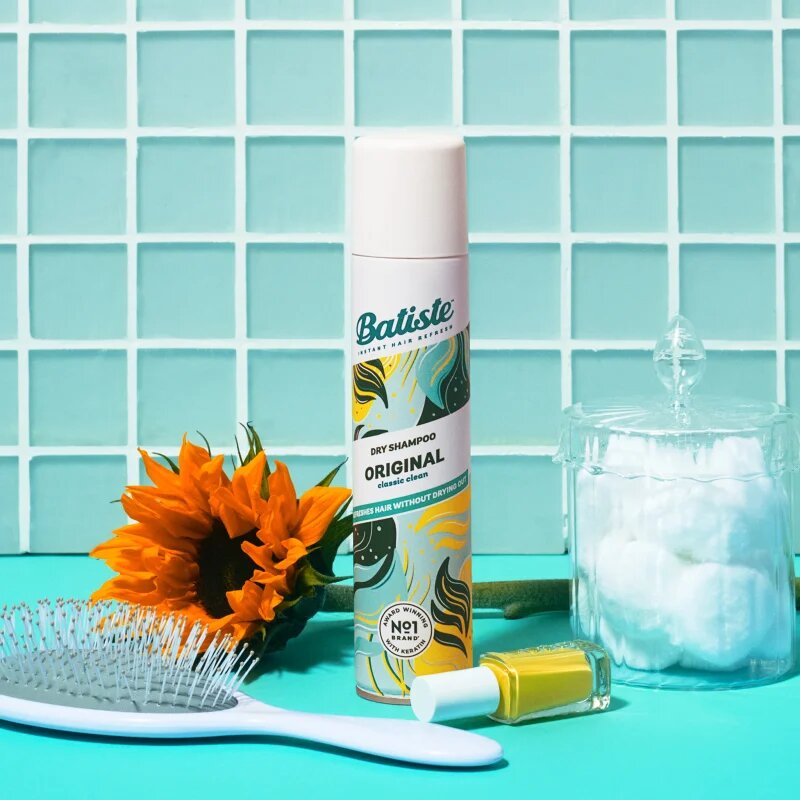 Batiste Original száraz sampon a felesleges faggyú felszívódásáért és a haj frissítéséért 200 ml