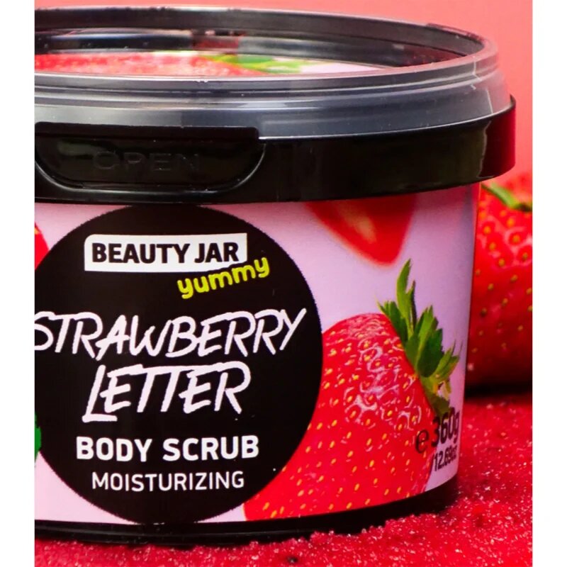 Beauty Jar Yummy Strawberry Letter finom hámlasztó krém hidratáló hatással 360 g